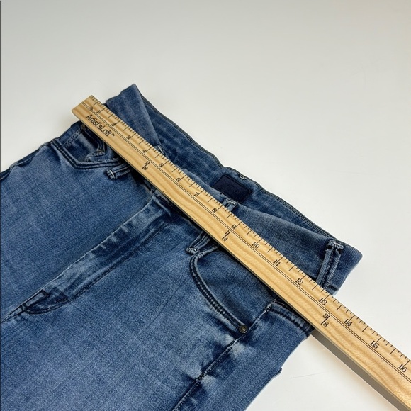 Mother High Waisted Looker Jeans Size 26 - Picture 12 of 14